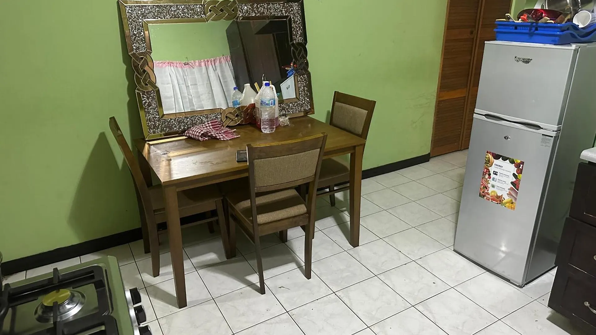 Homestay Little Villa Spanish Town